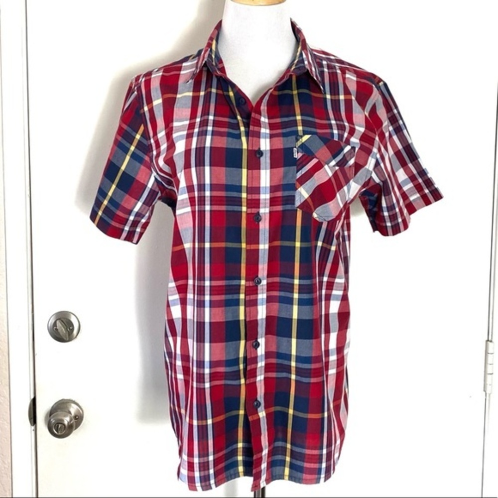 Levi’s Oversized Plaid Button Down Shirt